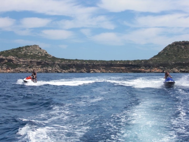  Jet ski excursion 